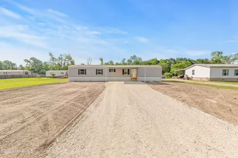 1166 Alcide Bonin Rd, Breaux Bridge, LA 70517