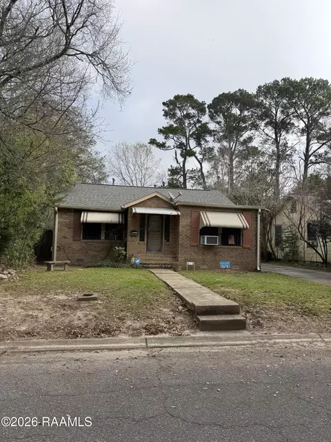 415 W Wilson St, Ville Platte, LA 70586