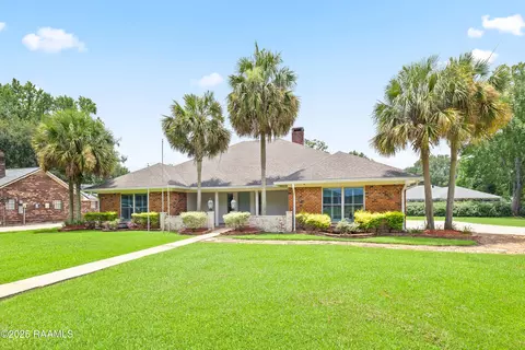1127 N Monte Blanc Dr, Abbeville, LA 70510