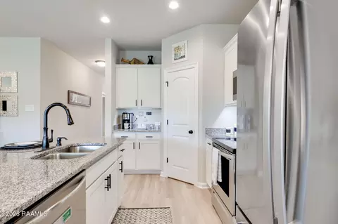 Kitchen - 212 Crescent View Ln, Duson, LA 70529 photo 3 of 3