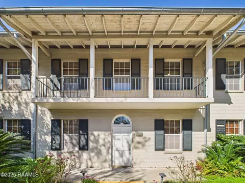 213 Bendel Rd #213, Lafayette, LA 70503