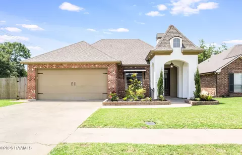 101 Pinnacle Dr, Youngsville, LA 70592