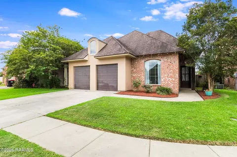 107 Baltimore Ln, Lafayette, LA 70506