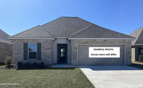 126 Pierce Ln, Maurice, LA 70555