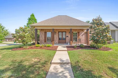 101 Olivewood Dr, Lafayette, LA 70508