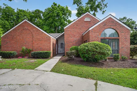 200 Autumn Oak Bnd, Lafayette, LA 70508
