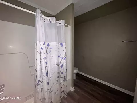 Bath - 306 S Severin St, Erath, LA 70533 photo 1 of 2