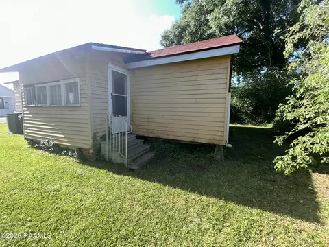 Exterior - 306 S Severin St, Erath, LA 70533 photo 3 of 3