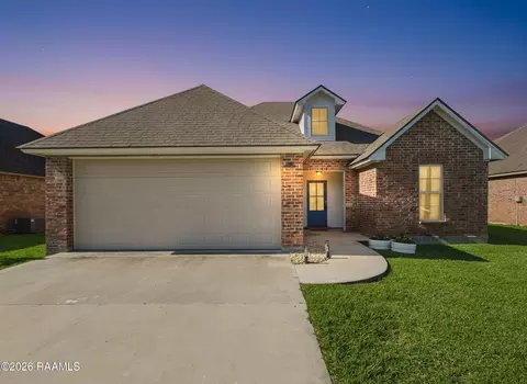 601 Ira St, Carencro, LA 70520