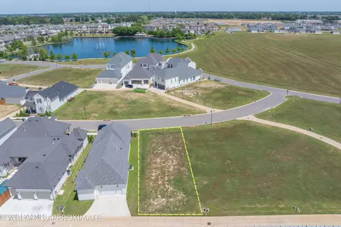214 Windswept Ln, Youngsville, LA 70592