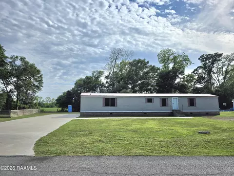 1103 Orchard Park Dr, Breaux Bridge, LA 70517