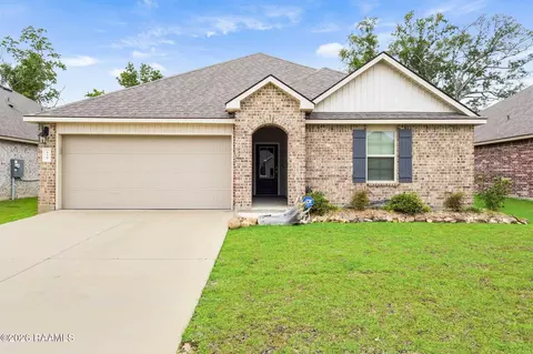 110 Hains Dr, Sunset, LA 70584