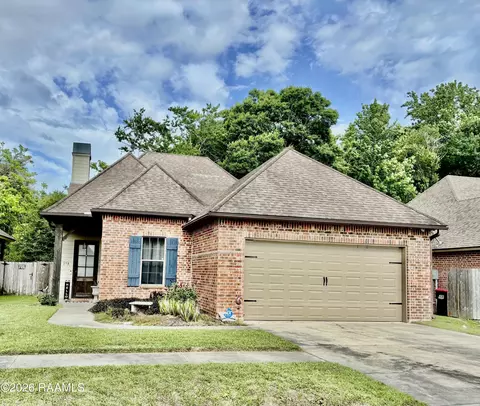 303 Annabelle Ln, Lafayette, LA 70508