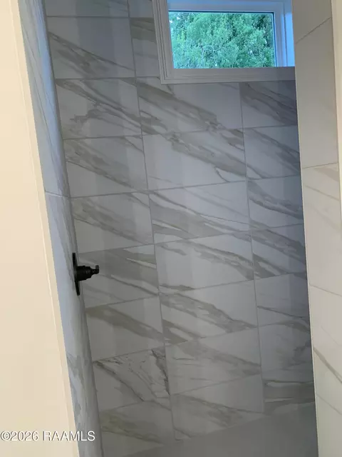 405 Sanctuary Ln, Lafayette, LA 70503