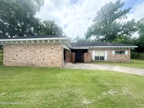 115 Woodcrest Cir, New Iberia, LA 70560
