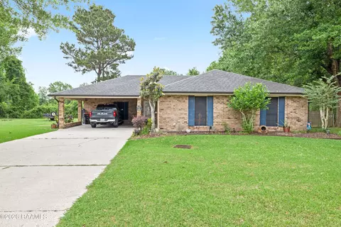 133 Avron Dr, Carencro, LA 70520