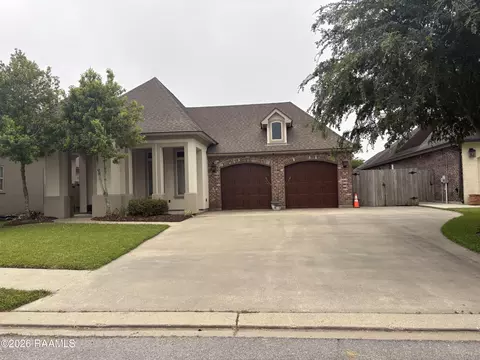 132 Tortoise Ln, Broussard, LA 70518
