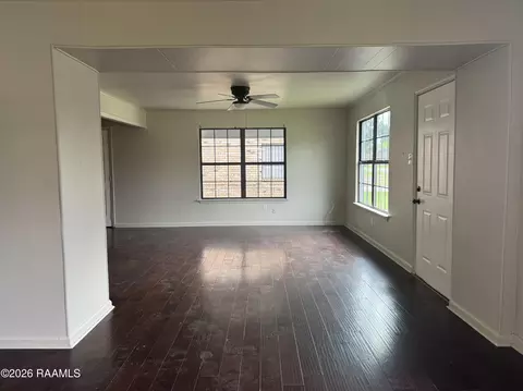 115 Noah St, Lafayette, LA 70501 photo 4