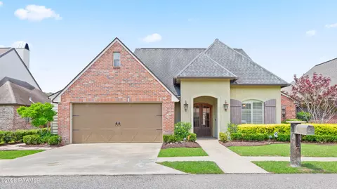 305 Breemen Cir, Lafayette, LA 70508