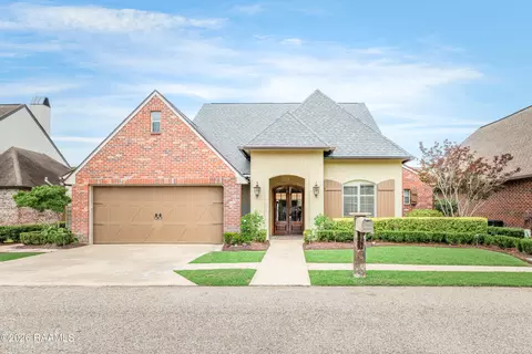 305 Breemen Cir, Lafayette, LA 70508