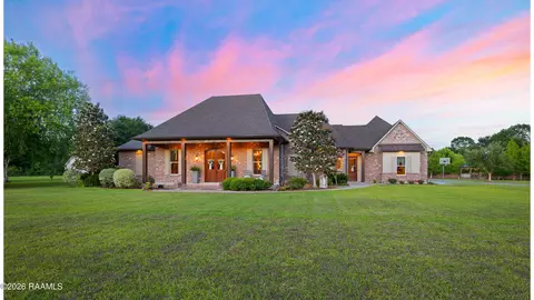 120 Laken Ln, Lafayette, LA 70508
