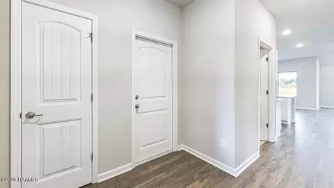 254 Crowne Parc Dr, Opelousas, LA 70570