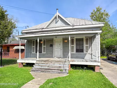 702 NEvangeline Thruway, Lafayette, LA 70501