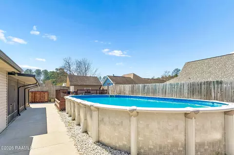 Exterior - 70317 7th St, Covington, LA 70433 photo 4 of 5