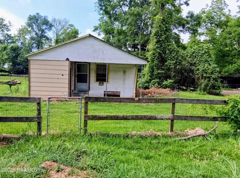 237 Riverside Dr, Simmesport, LA 71369