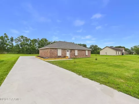 1150 Madeline Hts, Breaux Bridge, LA 70517