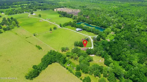 776 Sand Pit Rd, Arnaudville, LA 70512