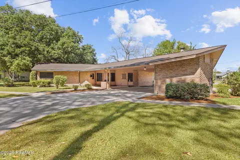 210 N Church Ave, Kaplan, LA 70548