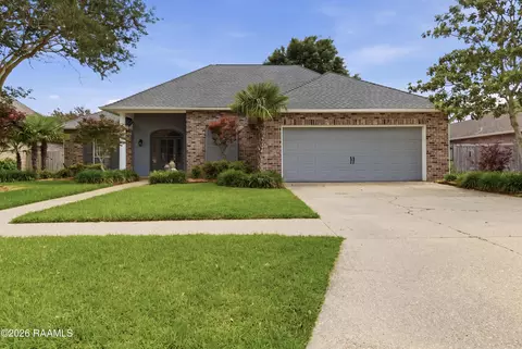 120 Cornish Pl, Youngsville, LA 70592