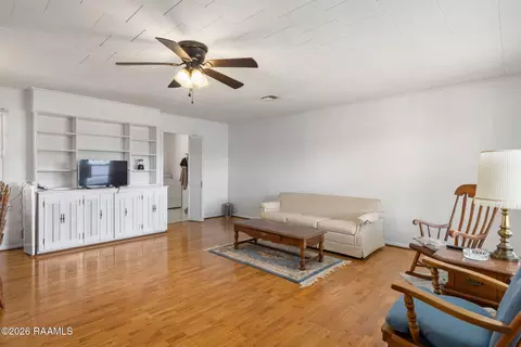 Living - 847 Ridge Rd, Duson, LA 70529 photo 1 of 4