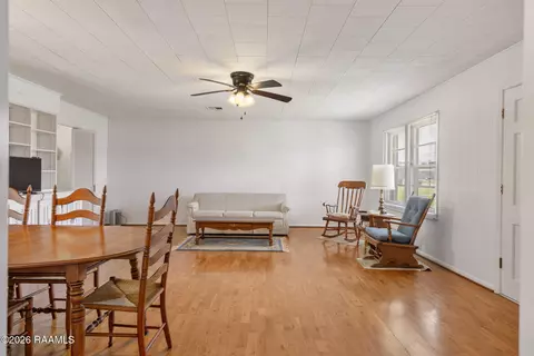 Living - 847 Ridge Rd, Duson, LA 70529 photo 3 of 4