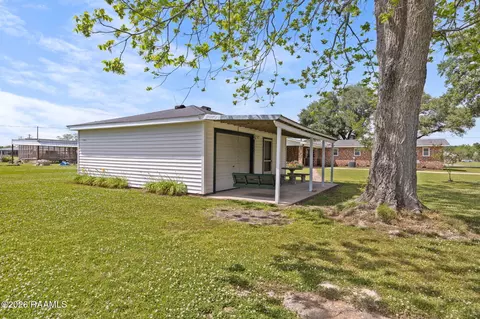 Exterior - 847 Ridge Rd, Duson, LA 70529 photo 4 of 6