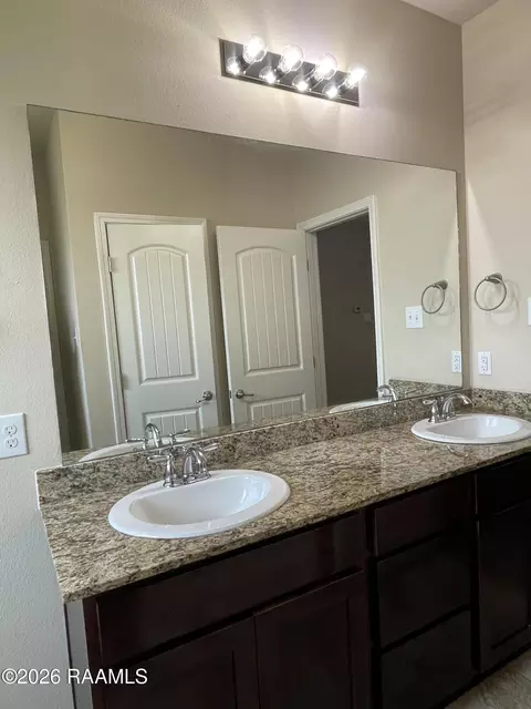Bath - 103 Pastoral View Dr, Rayne, LA 70578 photo 4 of 5
