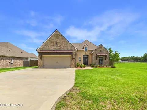 345 Camus Rd, Lafayette, LA 70503