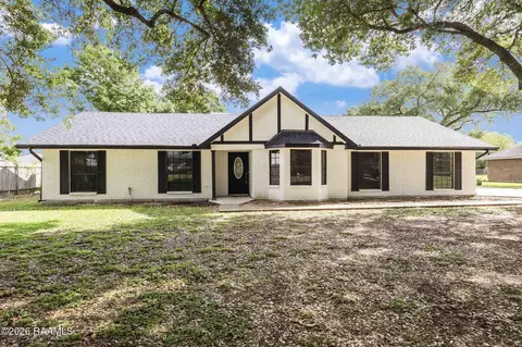 103 Failla Rd, Lafayette, LA 70508