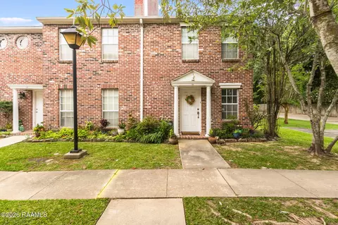416 Doucet Rd #3A, Lafayette, LA 70503