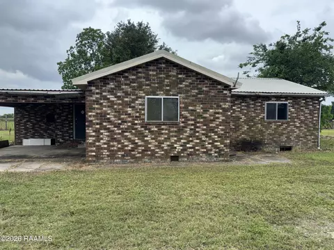 9309 Bourque Rd, Gueydan, LA 70542
