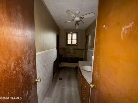 Bath - 9309 Bourque Rd, Gueydan, LA 70542 photo 1 of 1