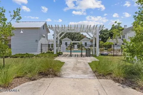 Exterior - 106 Pascalet Pl, Lafayette, LA 70507 photo 4 of 4