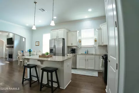 Kitchen - 106 Pascalet Pl, Lafayette, LA 70507 photo 2 of 3