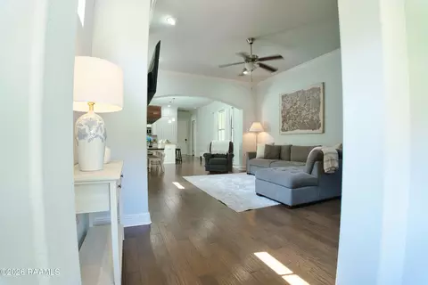 Entry Way - 106 Pascalet Pl, Lafayette, LA 70507 photo 1 of 7