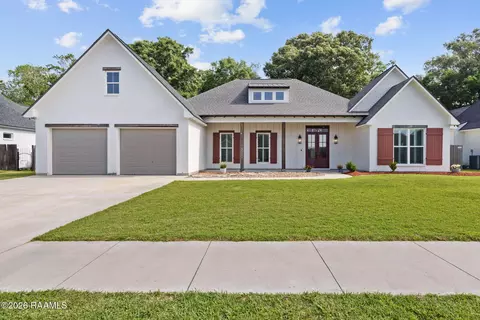 105 Waterhouse Rd, Carencro, LA 70520