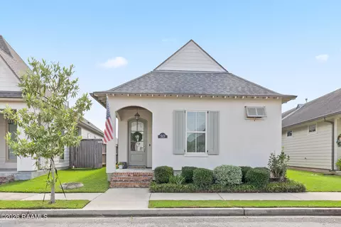 513 Bourdette Dr, Lafayette, LA 70507