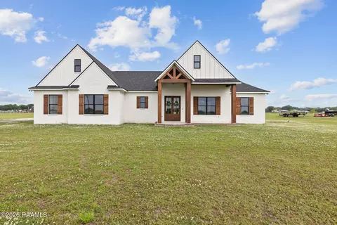 1119 True Friend Rd, Saint Martinville, LA 70582