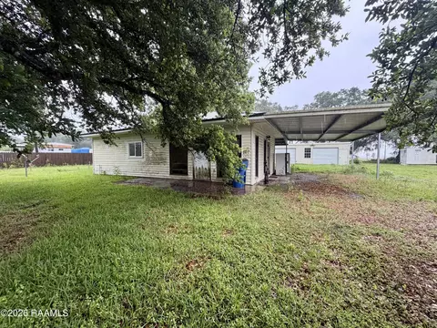 9989 W Etienne Rd, Maurice, LA 70555