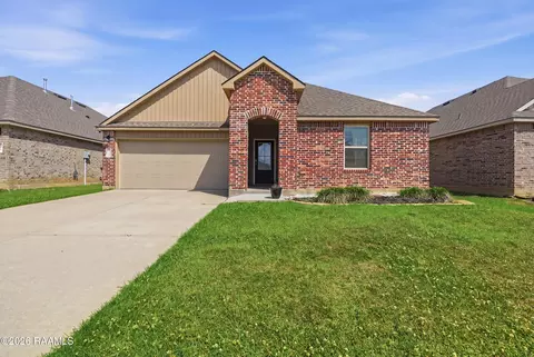 203 Broussard Hill Dr, Broussard, LA 70518